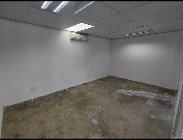 5,600M² OFFICE TO LET IN VORNA VALLEY